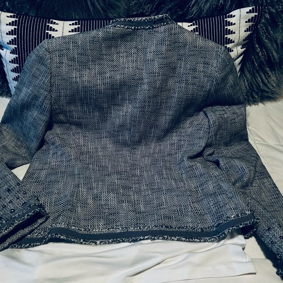 Banana Republic Women's Grey Tweed Jacket - Picture 3 of 4
